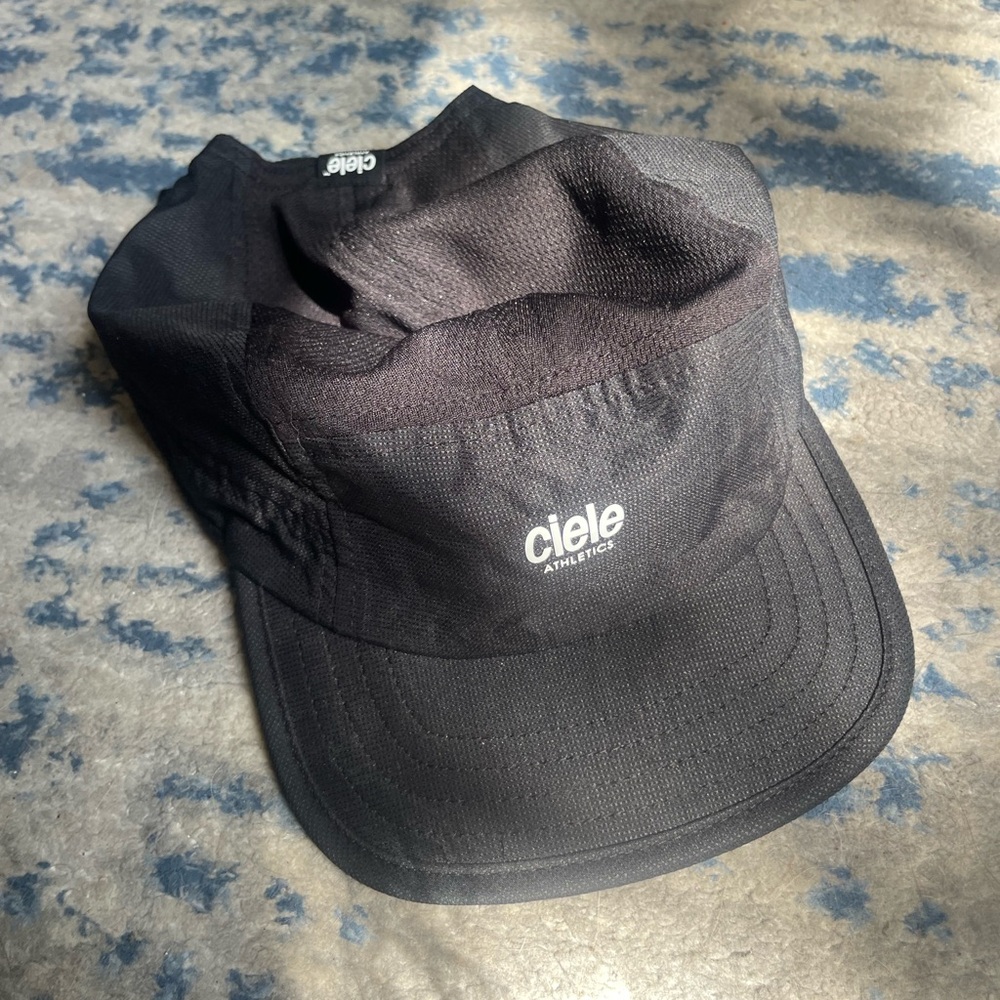 Ciele Black ALZCap | lightweight running cap